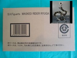 Photo1: Kamen Rider RYUKI - S.H.Figuarts Kamen Rider RYUGA & Dragblacker