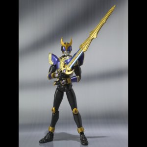 Photo: S.H.Figuarts Masked Rider Kuuga Rising Titan Form