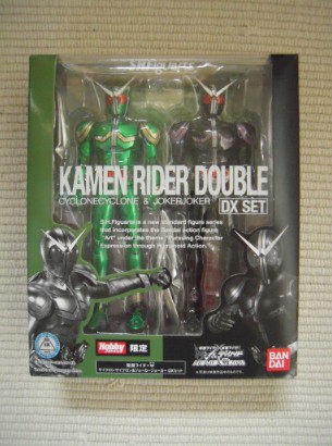 Photo1: S.H.Figuarts Toei Hero Edition Kamen Rider CycloneCyclone & JokerJoker DX Set