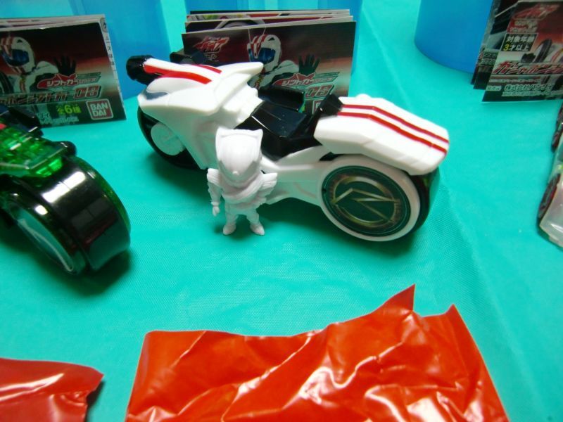 Photo: Kamen Rider Drive Gashapon Shift Car 08 Full Set